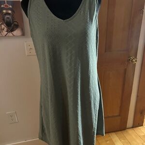 Green Sleeveless Dress
